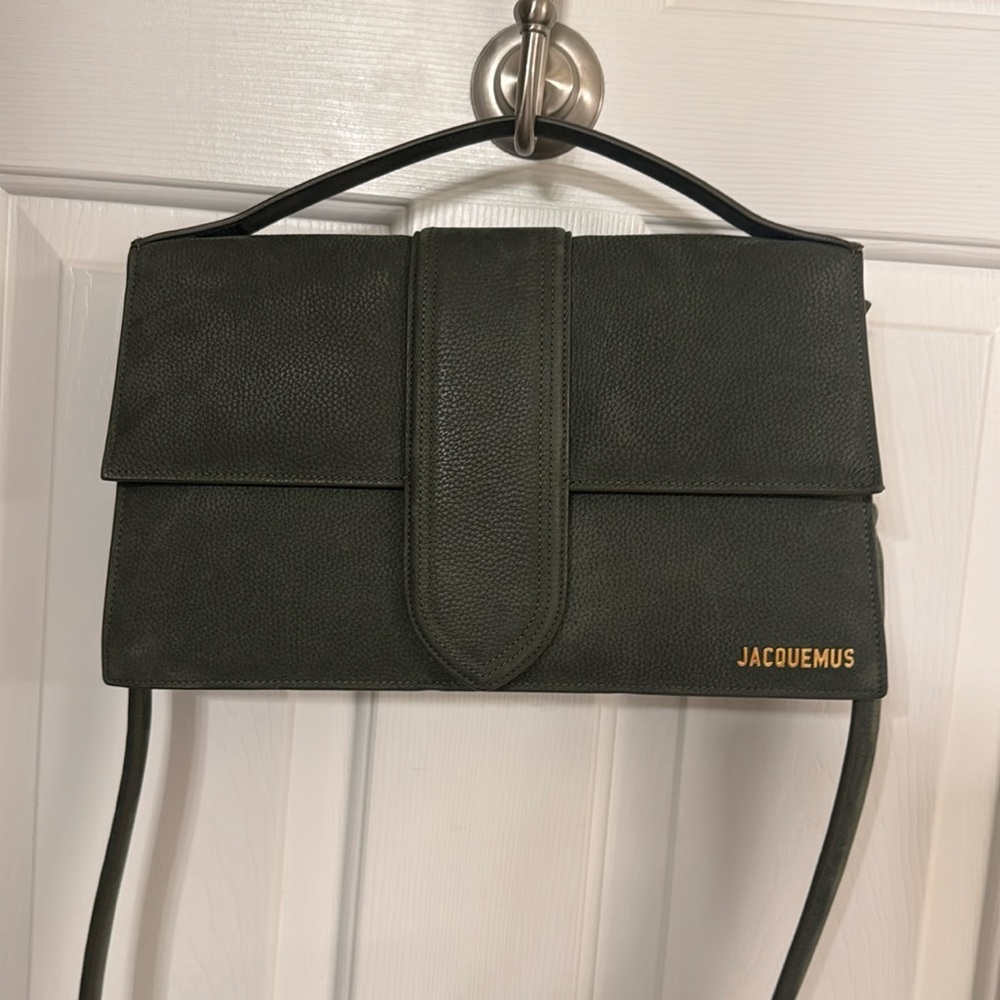 JACQUEMUS Women's Le Grand Bambino suede bag